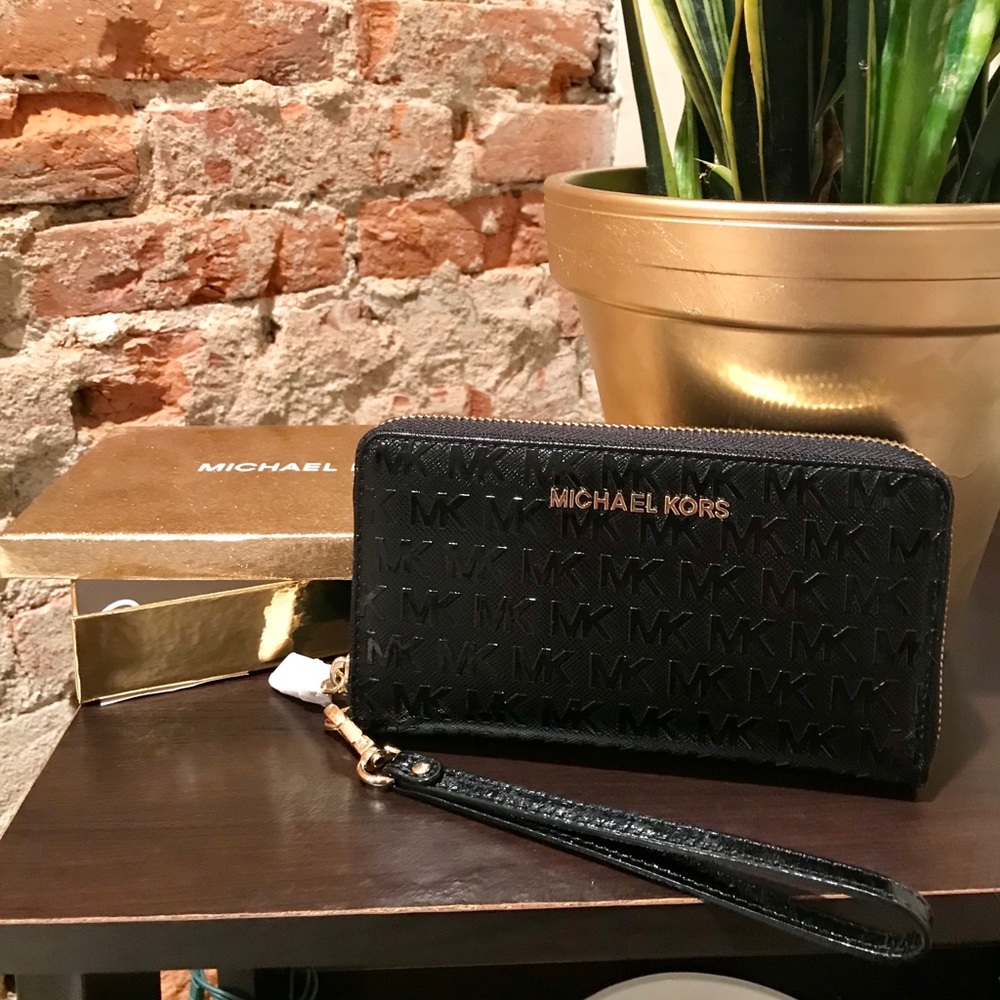Michael Kors wallet